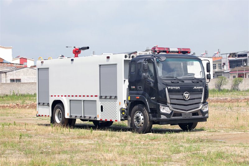 消防车科普：不只是“会喷水的红卡车”